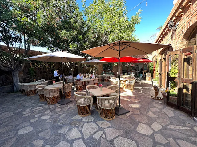 Esencia Restaurante