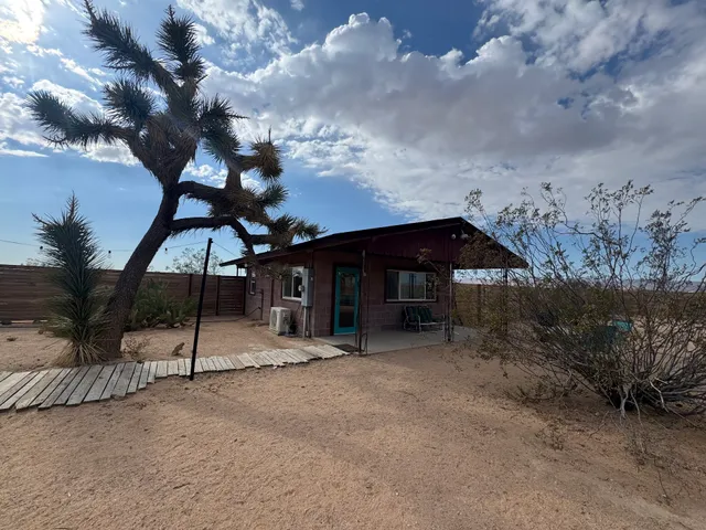 JOSHUA TREE VACATIONS