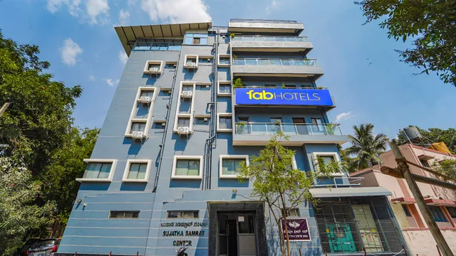 FabHotel Metro Suites