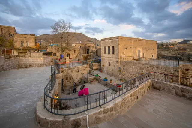 Kapadokya Balayı Otelleri (Akıncı Konağı)