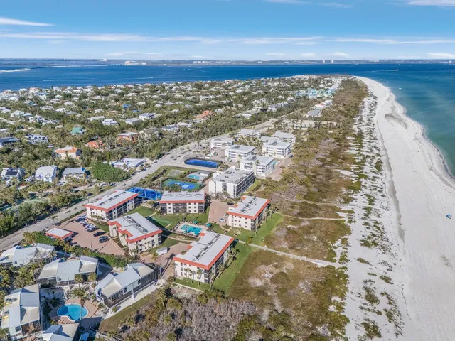 Sandalfoot Beachfront Condominium