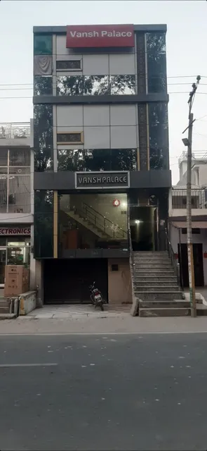 Vansh Palace Guest House