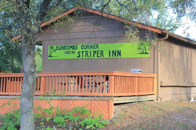 Buncombe Corner Striper Inn