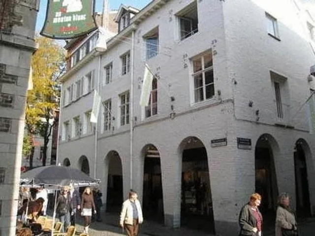 Matuchi Bar Cocktail Lounge Hotel Restaurant Shisha