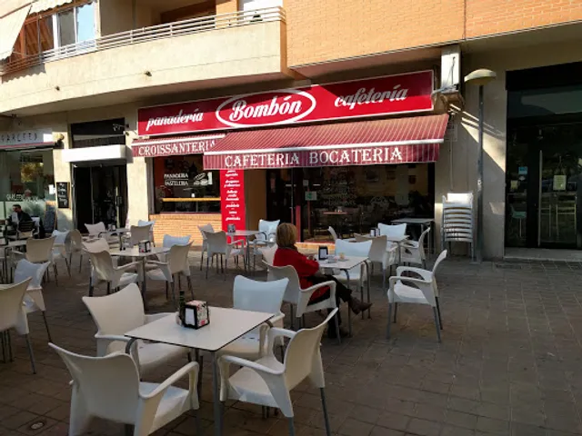 Cafetería Panadería Bombón