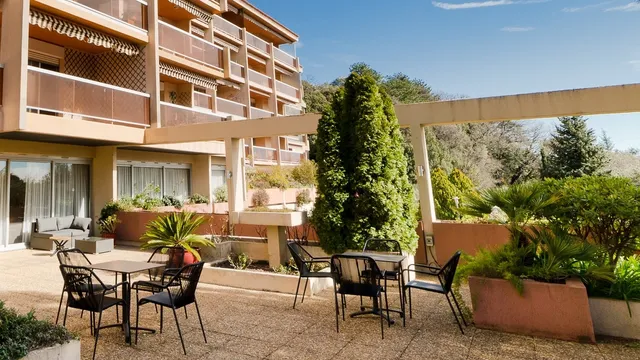 Résidence Services Seniors Les Jardins d'Arcadie Grasse
