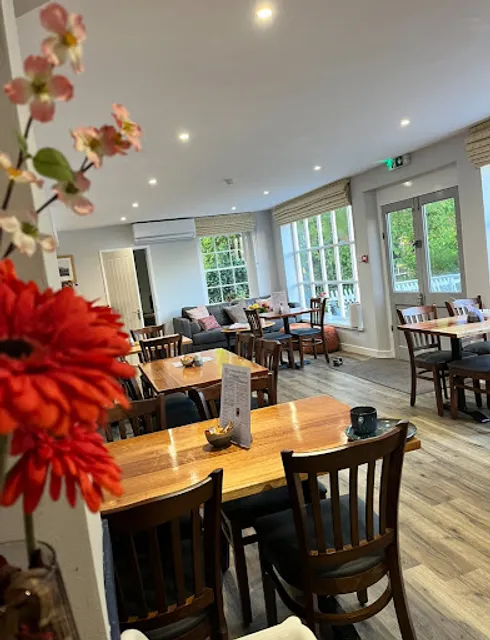 Simply Dine Cafe & Events