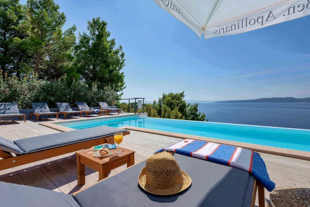 Matko oasis - Apartments with shared pool