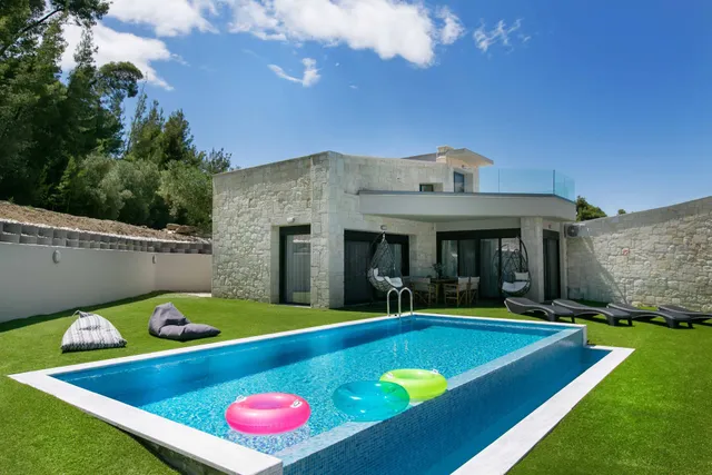 The Euphoria Club Luxury Villas