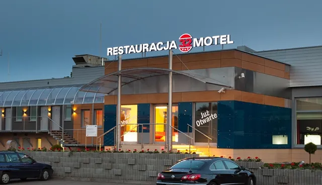 32. Motel. Accommodation, restaurant