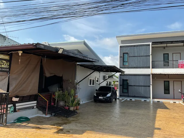 Normal House นอร์มอลเฮาส์ ห้องพักรายวัน มีที่จอดรถยนต์ ตรงข้ามโรงบาลศรีนครินทร์