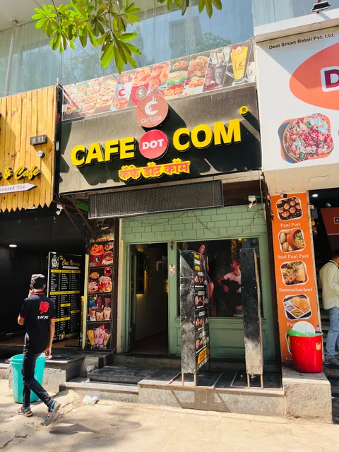Cafe Dot Com - Bund Garden Road, Pune