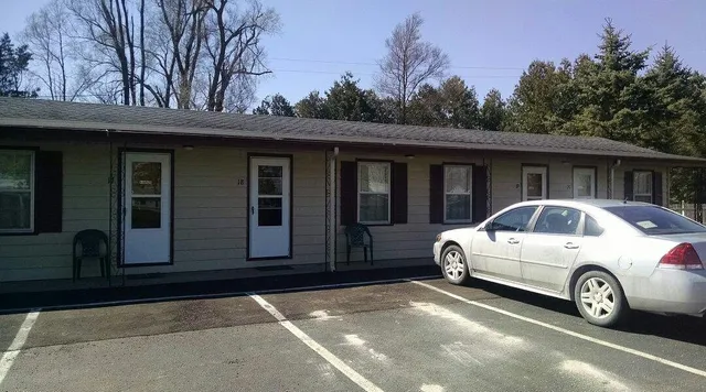 Howard's Motel