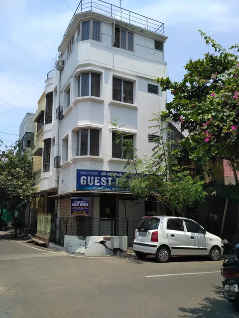 Great Guest House - White Town