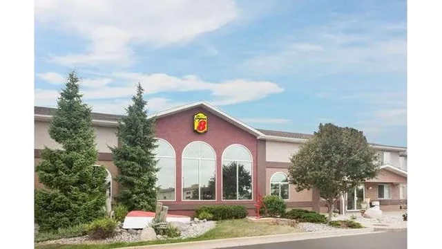 Super 8 by Wyndham West Branch