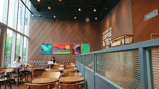 The Coffee Bean & Tea Leaf