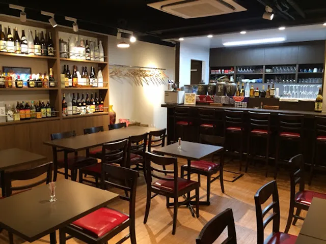 沖縄料理と島唄の店 美ら島物語