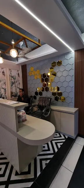 Hotel Shikha Azad Market - Best Pure Veg Restaurant | Family Restaurant | Family Hotel for Stay in Bhopal