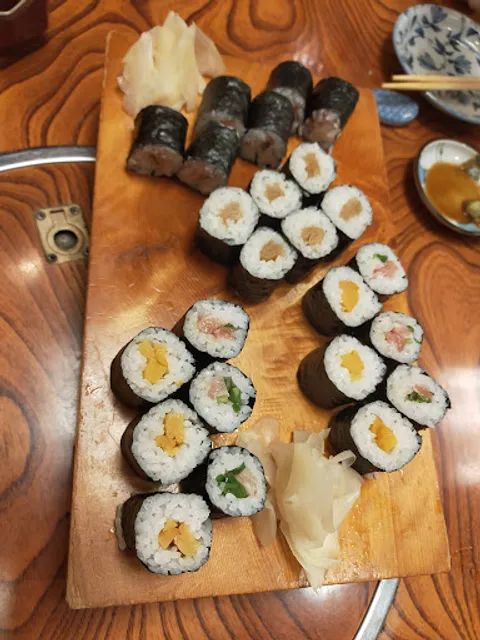 （有）寿司割烹隼人