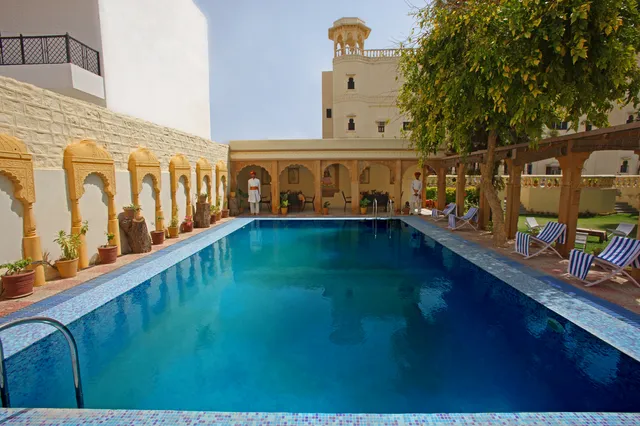 Jhalamand Garh Hotel