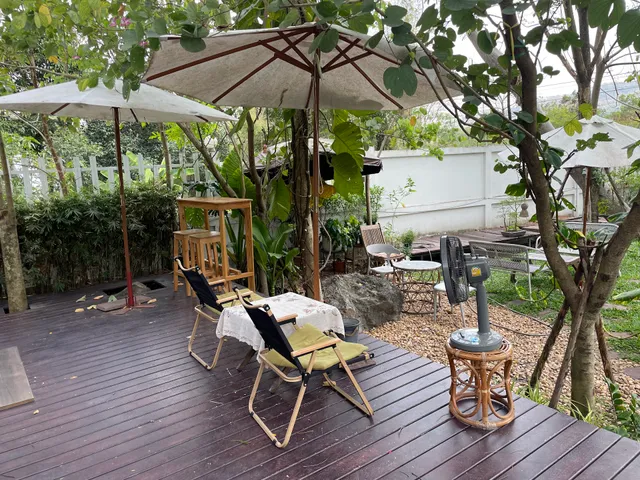 บ้านเจ้าทุย Baan-Jao-Tui พระฉาย