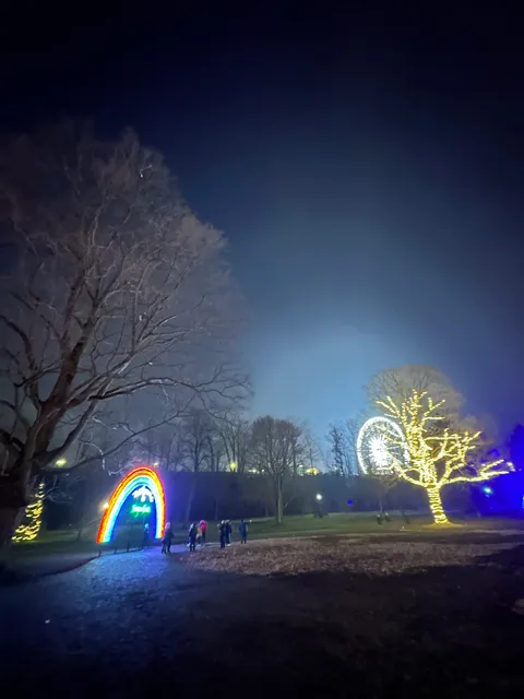 Niagara Garden Place Parking