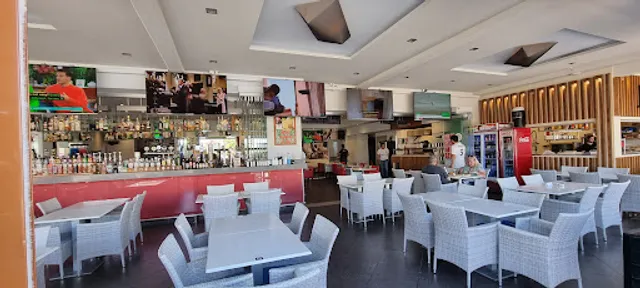 Alkionis Sports Bar & Grill