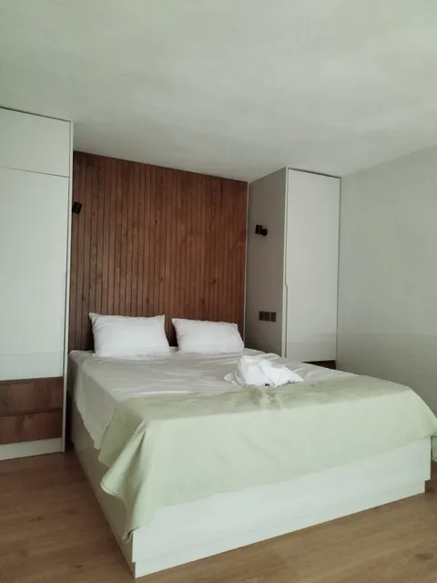 Apollo Luxury Suites