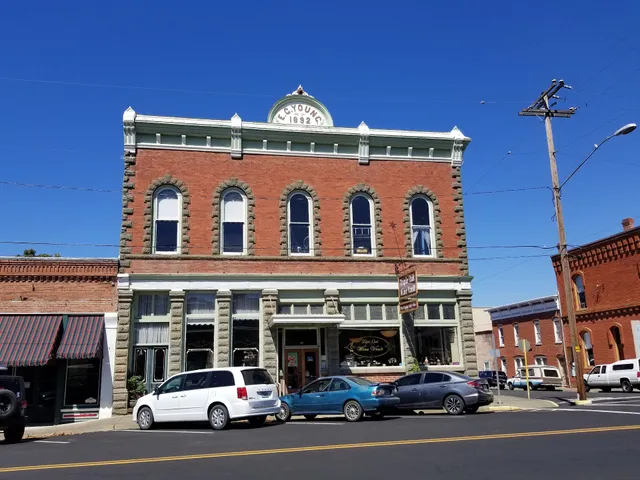 Triple Oak Wine Vault