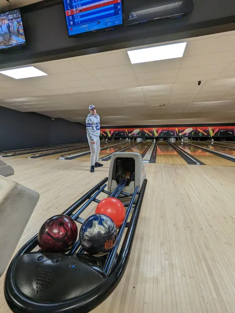 Cascade Lanes Bowling Alley