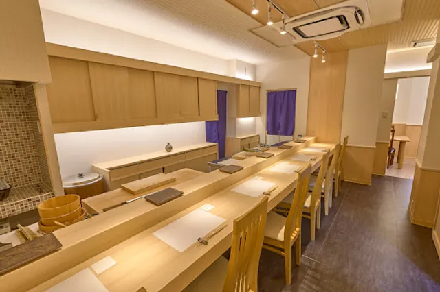 鮨 ひろ海 Sushi Hiromi