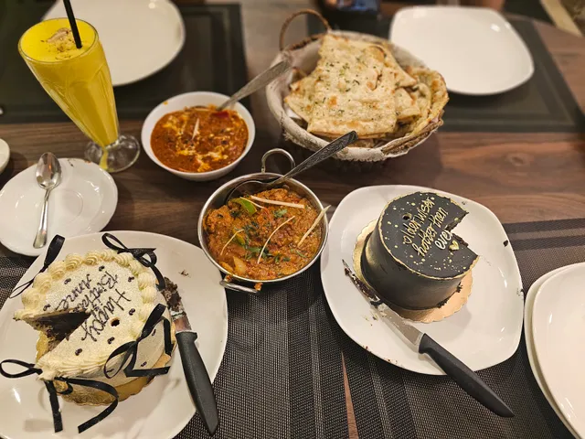 Aroma: Indian and Arabic Restaurant