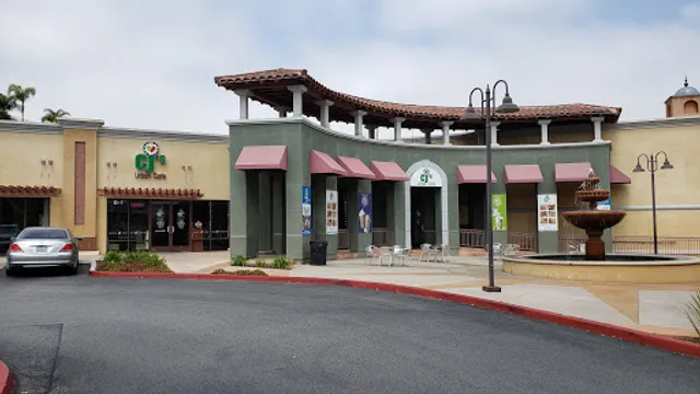 CJ's Urban Cafe