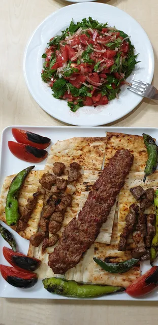 Yunus Emre Kebap Salonu