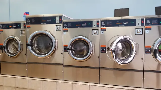 Ocean Laundromat M