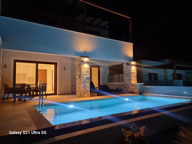 Elite luxury villa's