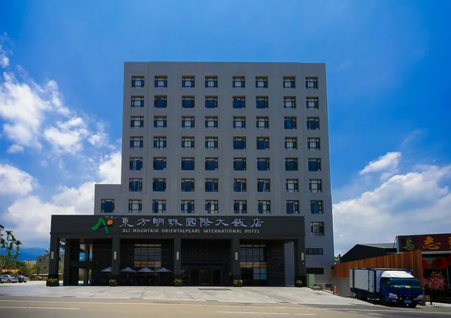 Oriental Pearl International Hotel