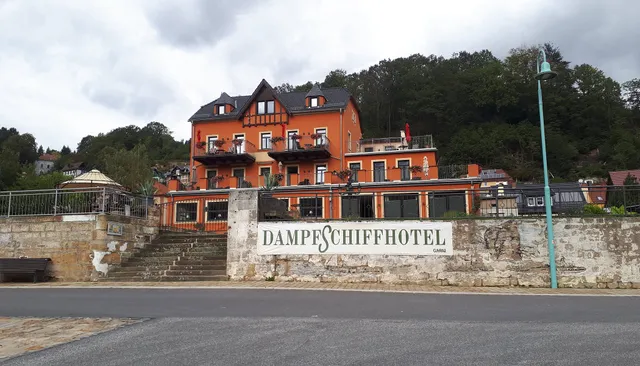 Dampfschiffhotel