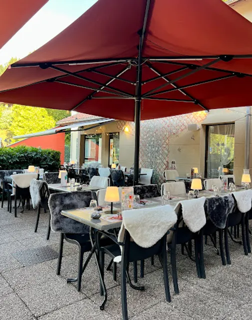 LES CHATELMINÉS RESTAURANT & KOTA-GRILL