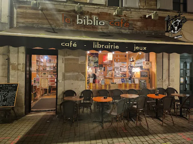 Le Biblio Café