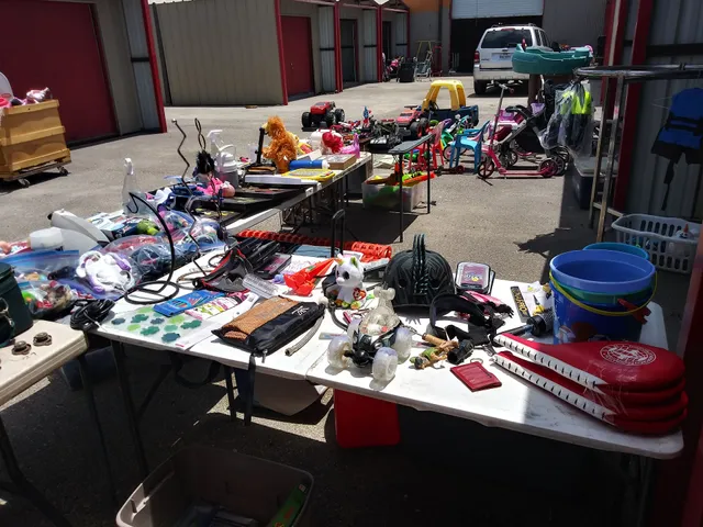 Broadway Flea Market