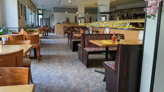 Running Sushi, "AHOA", Asia Restaurant