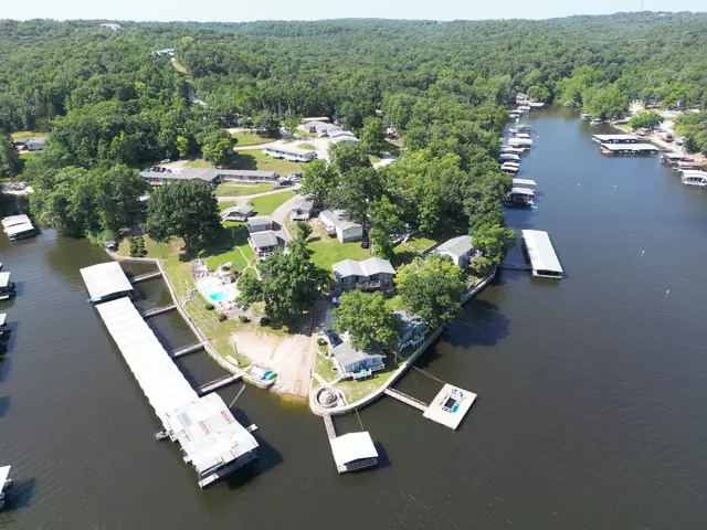 Rock Harbor Resort & Motel