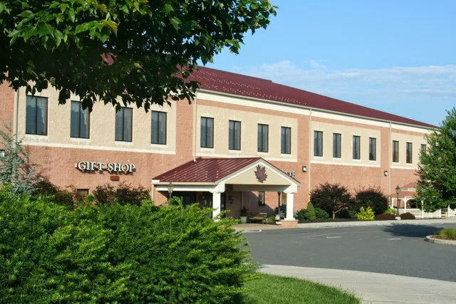 Shady Maple Gift Shop