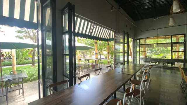 Dapoer Sasak Restaurant