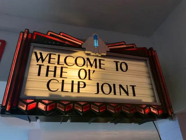 The Ol’ Clip Joint💈Barber Shop