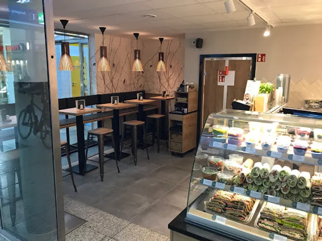 dean&david | Bowls, Salate, Curries & Snacks im Hauptbahnhof Göttingen