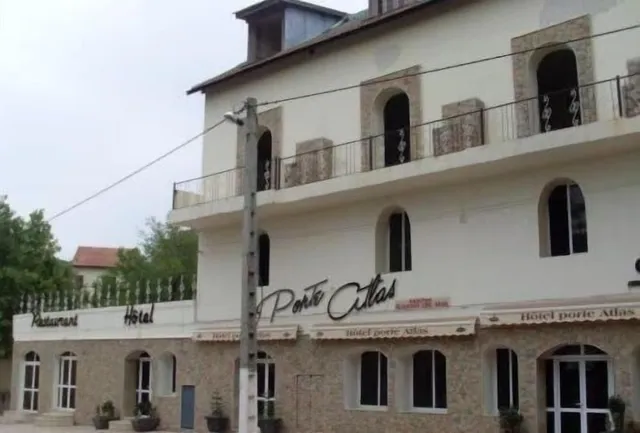 Hotel porte atlas