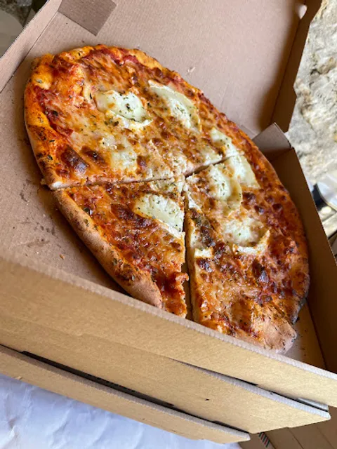 La Table Des Artistes