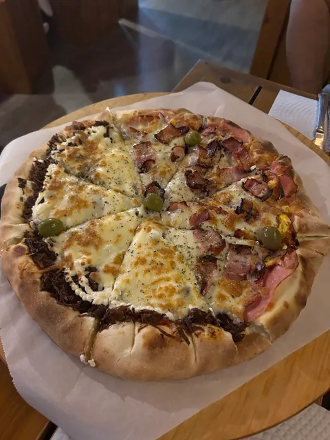 Brasuka Pizzaria e Restaurante